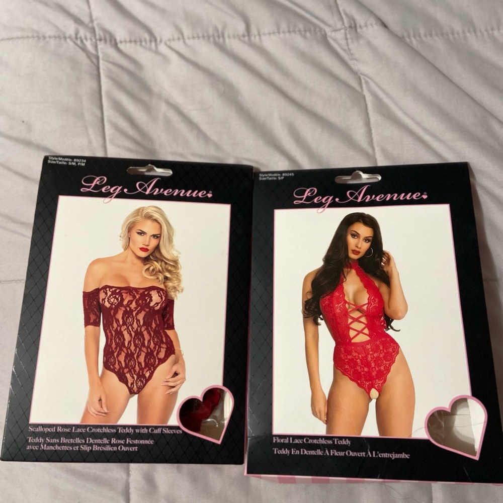 Leg Avenue  lingerie